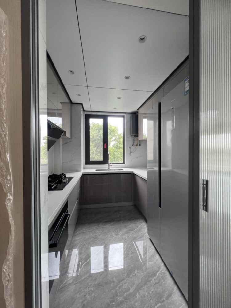 【小二家居0790 全屋定制】翡麗都會(huì) 現(xiàn)代簡(jiǎn)約-櫥柜衣柜定制家具 生產(chǎn)流程跟進(jìn)